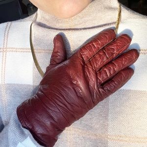 Vintage maroon leather gloves